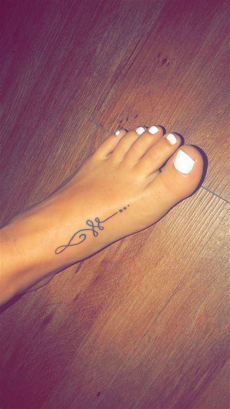 cute tattoos for the foot|small foot tattoos for females.